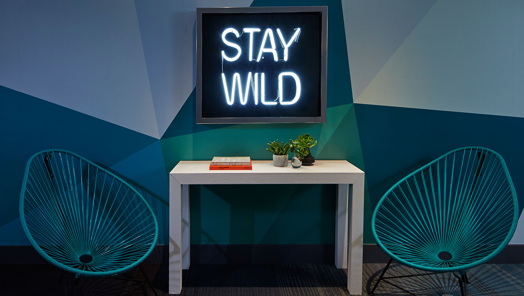 Kimpton Shorebreak Huntington Beach Resort Hallway Seating